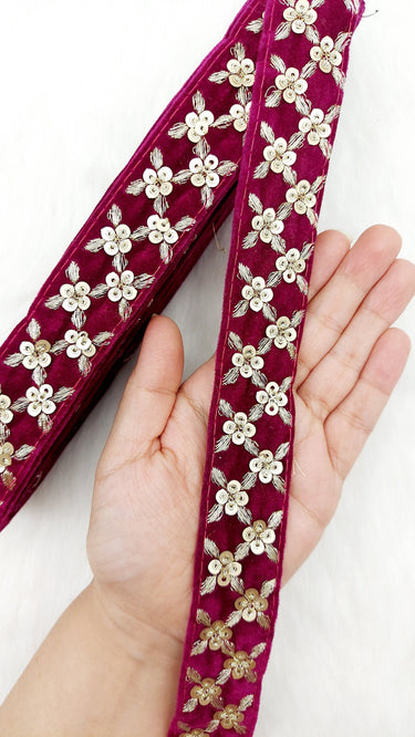 Velvet Fabric Saree Border Trim Floral Embroidered Sequins Trim Indian Sari Border, Sequin Trimming, Sequinned Lace